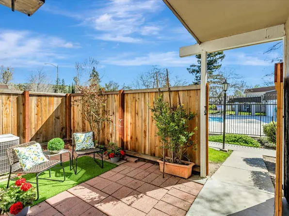 2940 Creekside Dr, San Jose, CA 95132