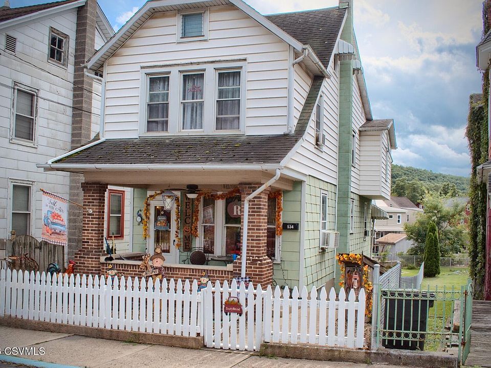 1st image of 534 Main St