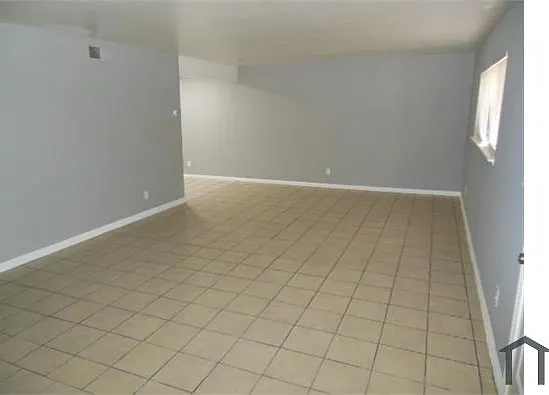 1117 E Tucker St #C — Photo 3