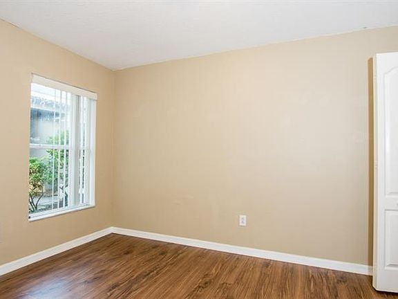 4th image of 1508 Marsh Wood Dr