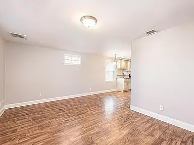 1 bed, 950 sqft, $1,095 — Photo 3