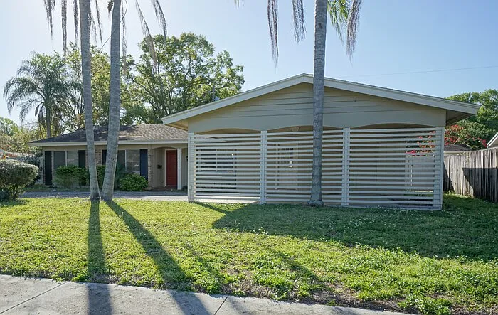 10411 Butia Pl — Photo 2
