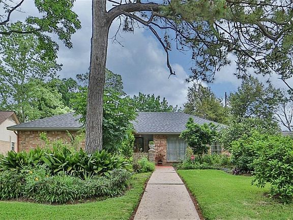 2nd image of 5714 Arbor Vitae Dr