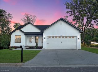 213 Greenbrier Rd, Weirton, WV 26062