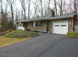 37 Red Oak Dr, Danville, PA 17821