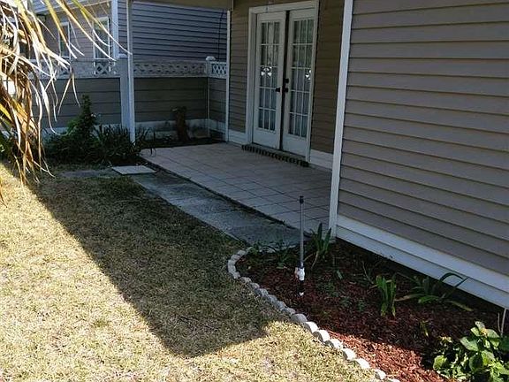 3rd image of 1190 Lionsgate Ln