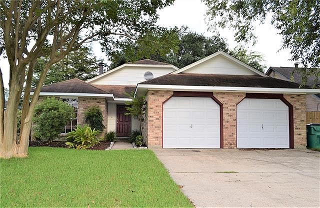 1st image of 2128 Greenwood Dr