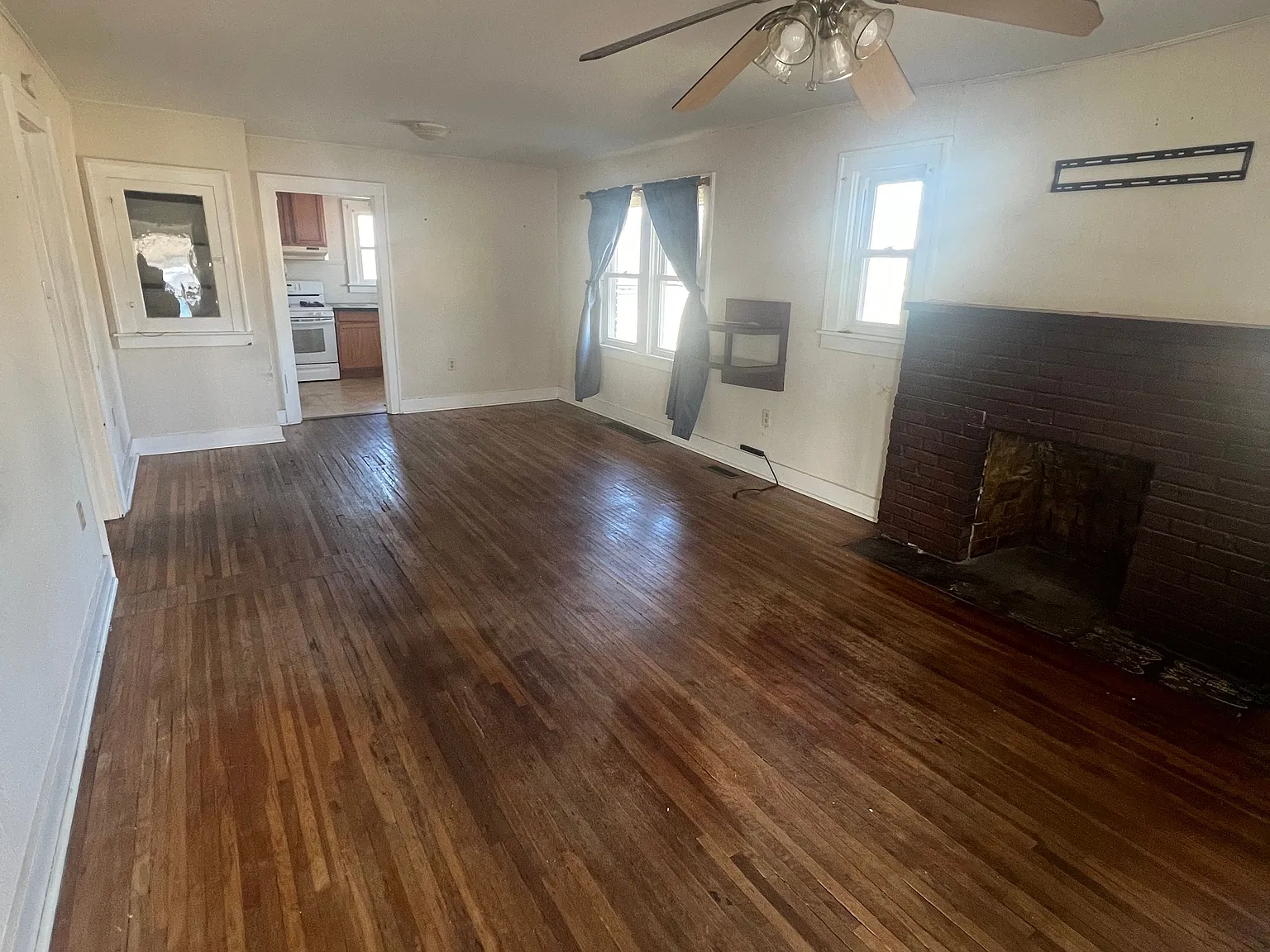 2 bed, 936 sqft, $1,000 — Photo 2