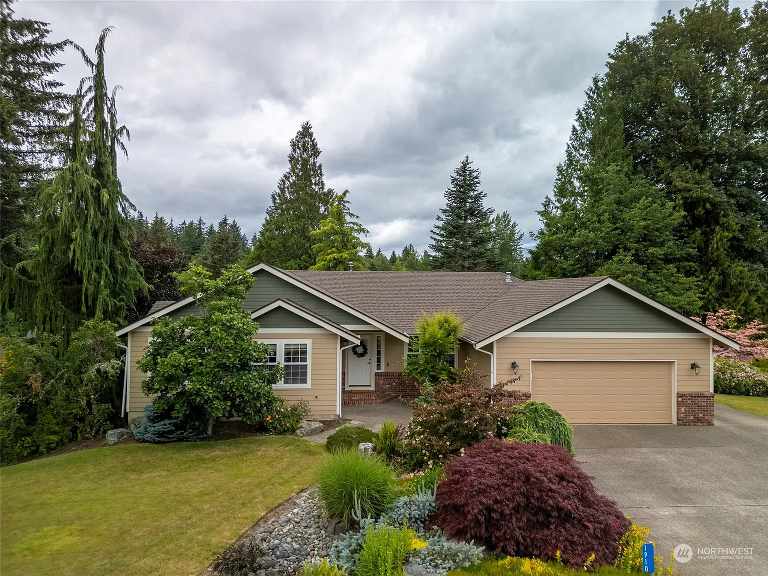 1910 Arab Drive SE photo 1