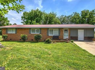 58 Jim Ln, Cartersville, GA 30120