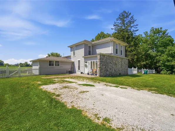 8871 W National Rd, New Carlisle, OH 45344