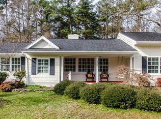 800 Ravenwood Dr, Raleigh, NC 27606