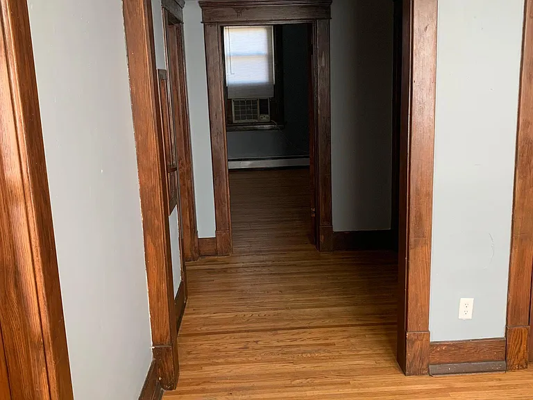 101 N Ellis St #5 — Photo 2