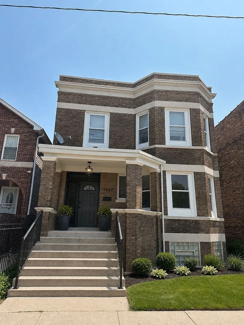 Spacious 4BR - 2 Bath — Photo 1