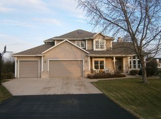 346 Overland Trl, Oshkosh, WI 54904