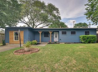 805 E Tucker Blvd, Arlington, TX 76010
