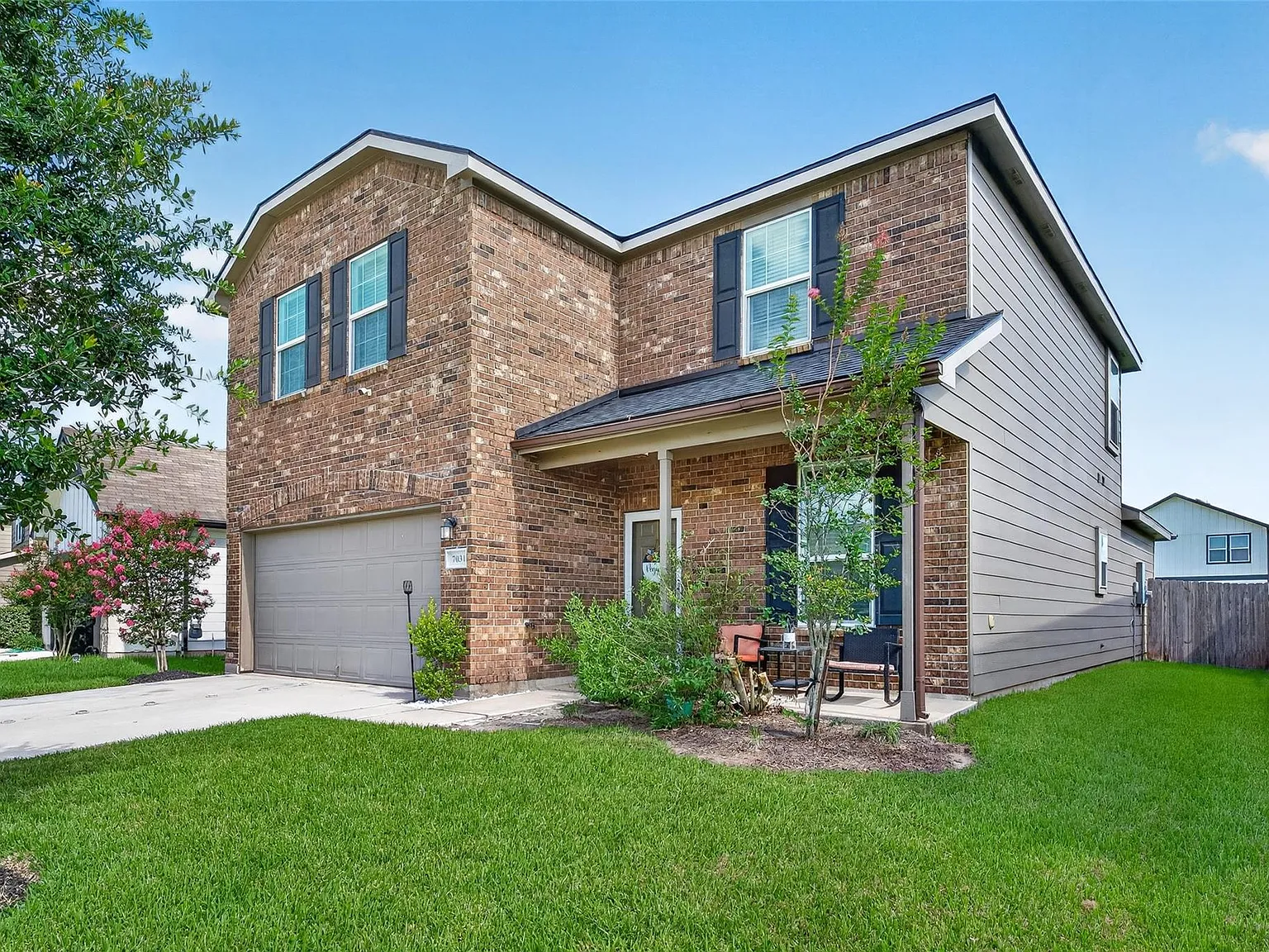 4 bed, 2.5 bath, 2508 sqft, $2,600 — Photo 4