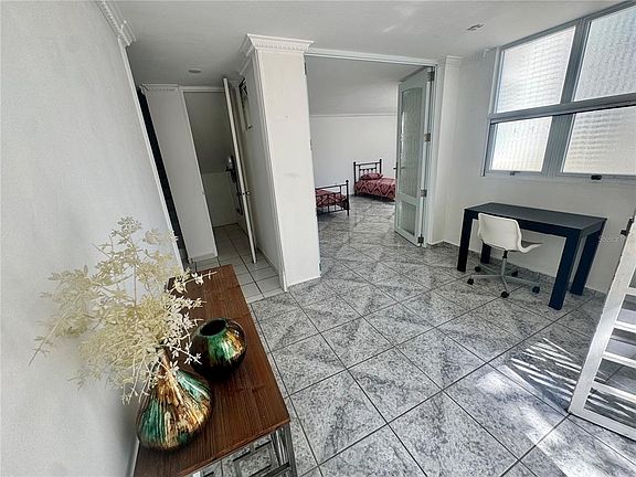 3rd image of 125 Harbour Dr #8