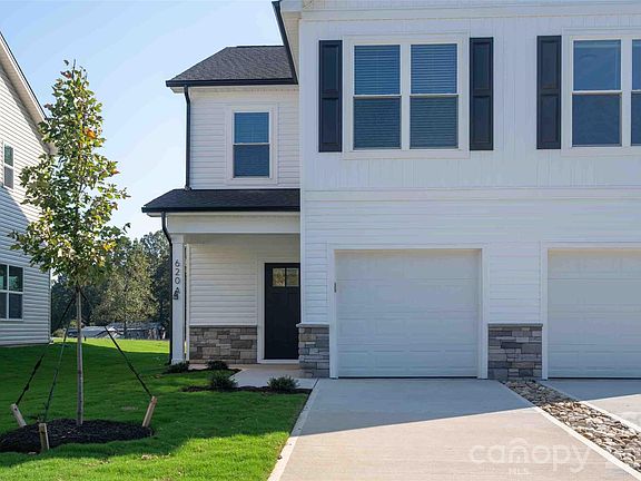 2nd image of 620 Smith St #A