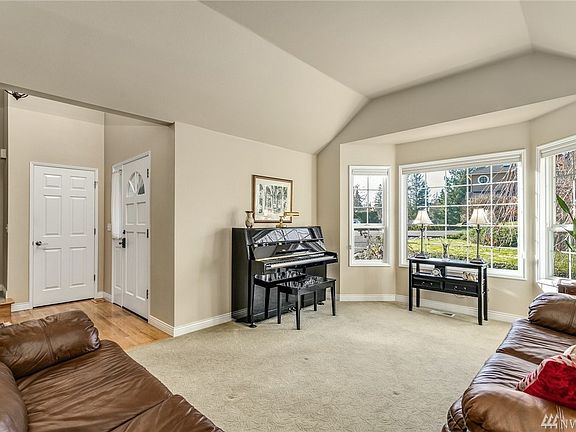 2nd image of 25432 Lake Wilderness Country Club Dr SE #C