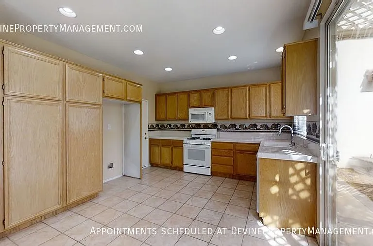 14124 Visions Dr — Photo 7