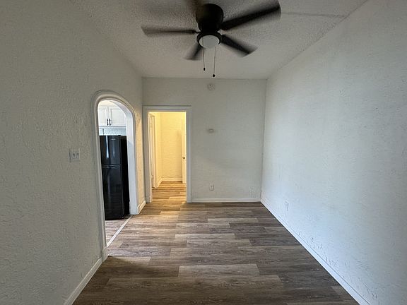 3rd image of 1625 McCullough Ave APT 7