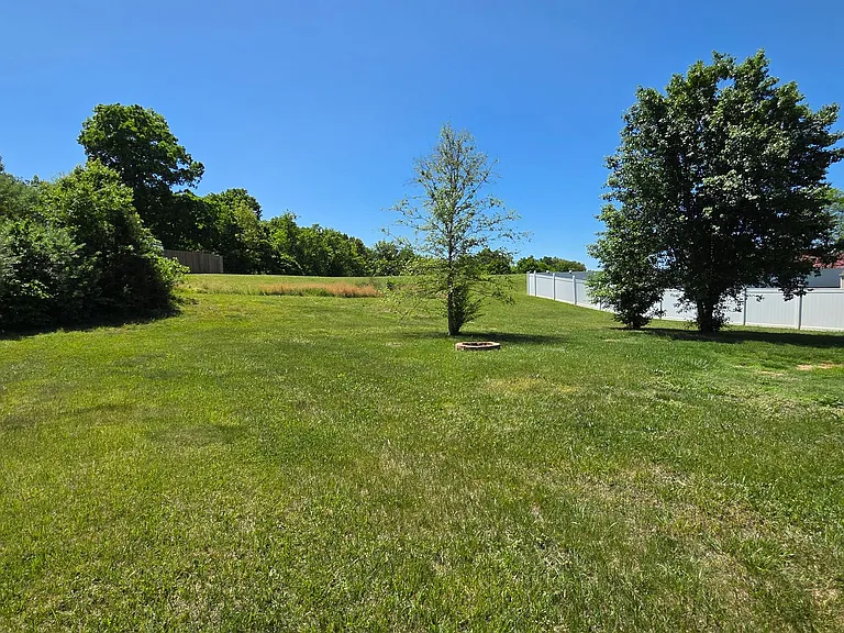 140 Byerly Blvd — Photo 25