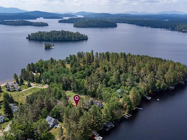 88 Saranac Inn Ln, Saranac Lake, NY 12983