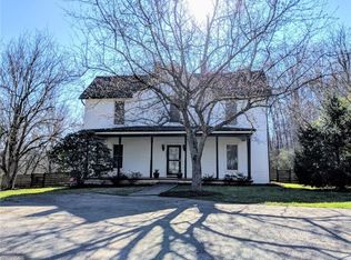 261 Surry Ave, Elkin, NC 28621