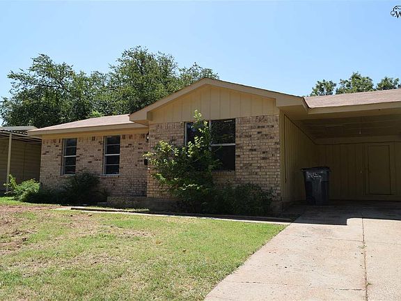 2nd image of 1303 Harvey Dr