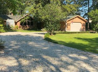 1808 E Lakeshore Dr, Carriere, MS 39426