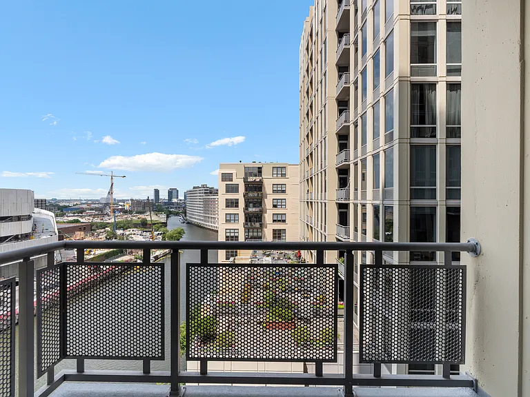 700 N Larrabee St #801 — Photo 20