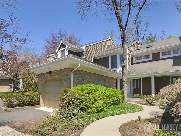 22 Briarwood Ct, Princeton, NJ 08540