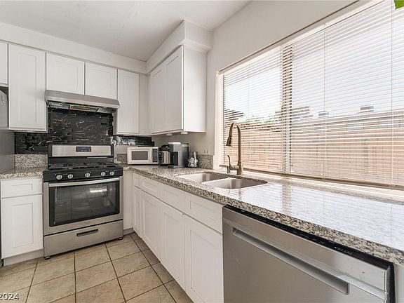 4th image of 6228 Meadow Vista Ln