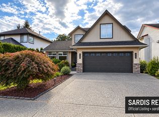 7046 Rochester Ave, Chilliwack, BC V2R 3V5