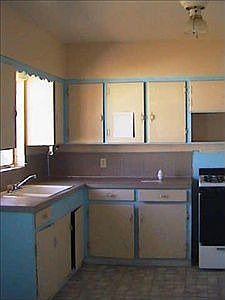 4th image of 1465 Nash St
