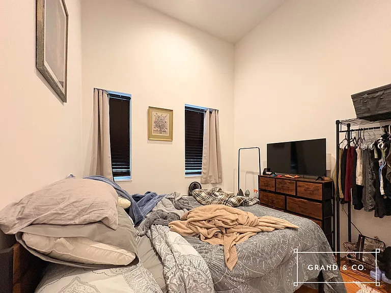 427 Knickerbocker Ave #3A — Photo 4