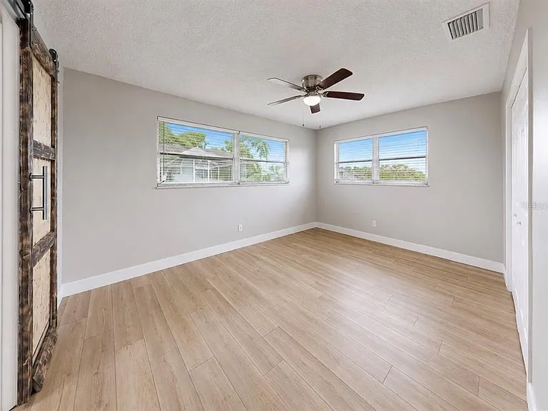 1729 Bikini Ct — Photo 23