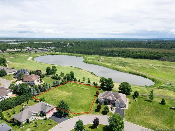 18 Kervin Cres, Moncton, NB E1H 3L5