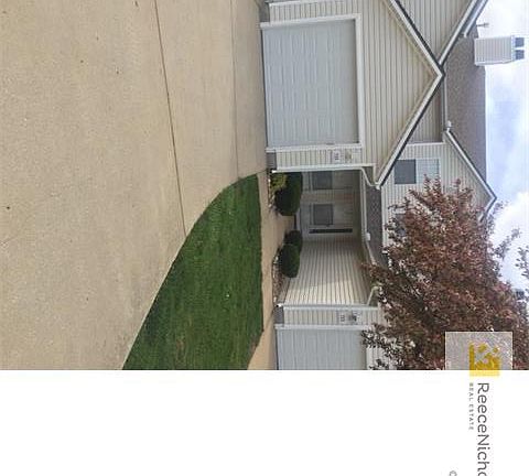 2nd image of 725 SE 14th St #140B