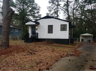 1621 Rudolph St, Fayetteville, NC 28301