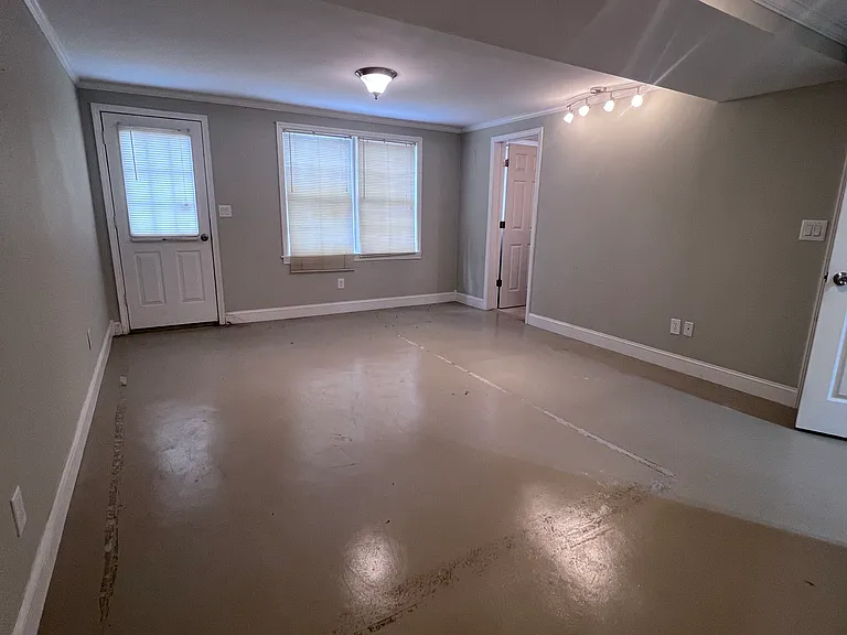 Basement-Additional room with Full bath- access to backyard