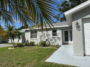 613 Century Dr, Largo, FL 33771