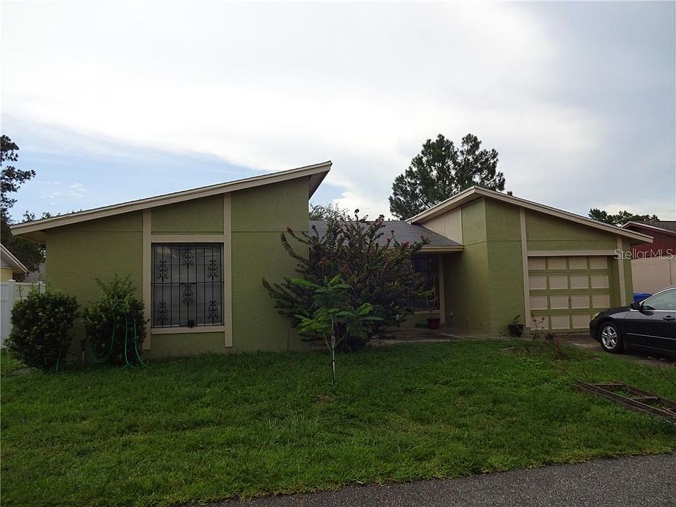 1st image of 10113 Enchanted Oaks Ct