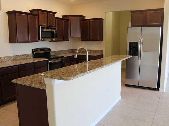 3rd image of 3005 Salford St