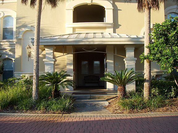 Unit on 1st floor east side