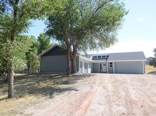 4909 Rocky Point Dr, Gillette, WY 82718