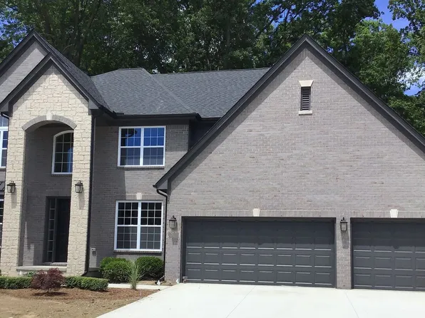 4381 Virgilia Dr, Troy, MI 48098