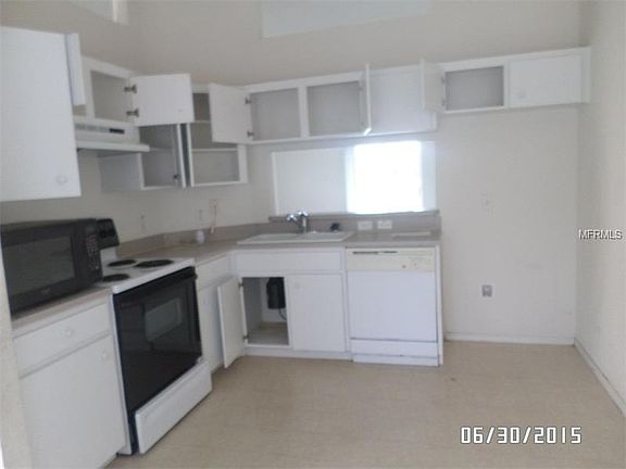 3rd image of 2312 Sunset Pointe Dr