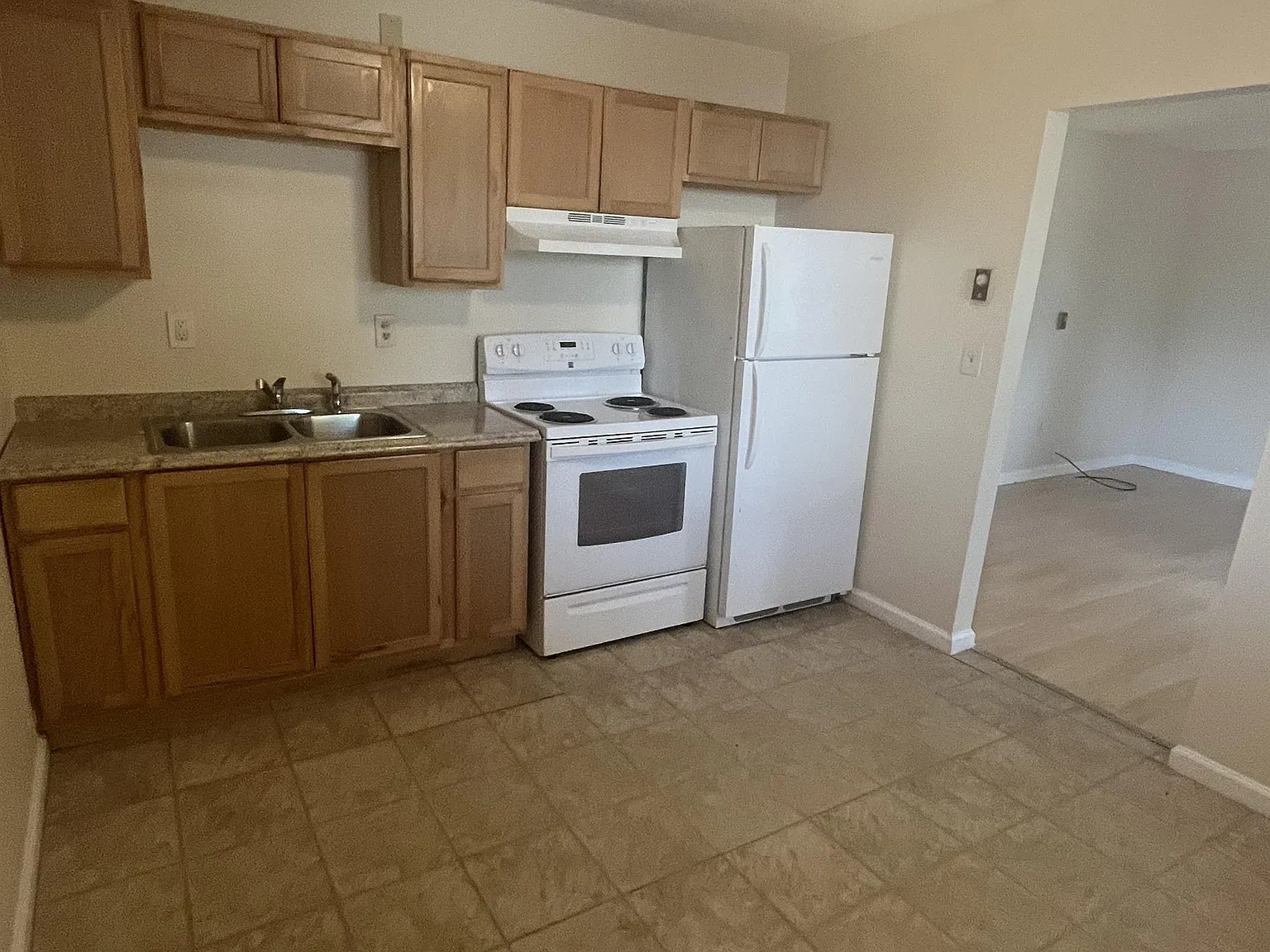 320 E 4th Ave — Photo 3